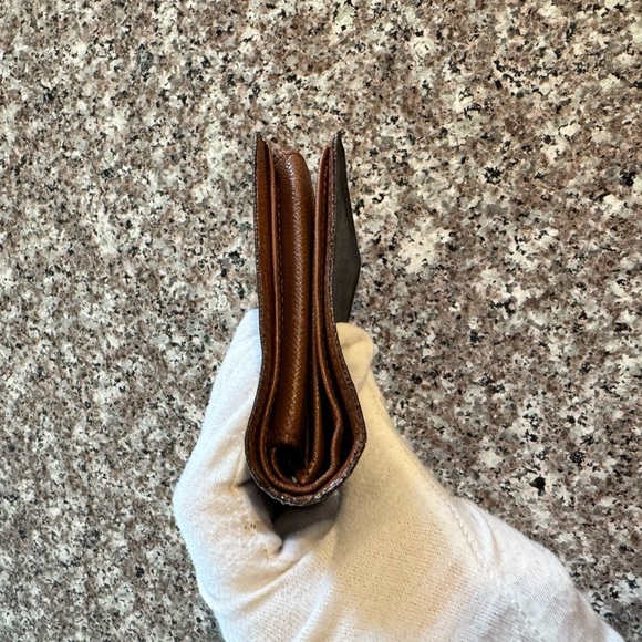 Louis Vuitton, men's monogram, bifold, wallet, vintage - Picture 14 of 17